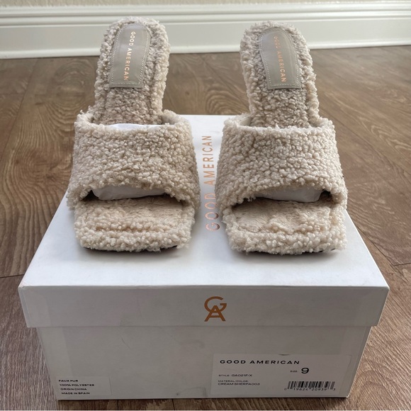 Good American sherpa heels (Size 9) - Picture 2 of 7
